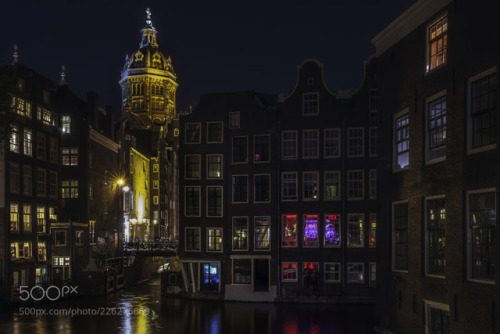 Oudezijds, Amsterdam. by remoscarfo