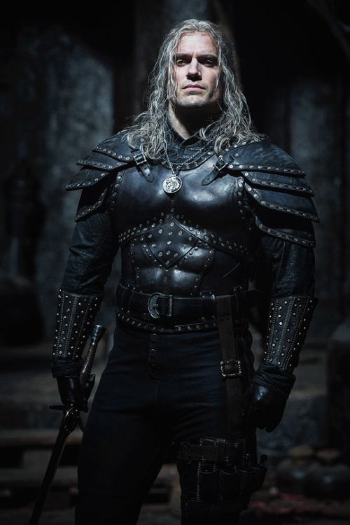 henrycavilledits: HENRY CAVILL as Geralt of RiviaFirst HQ look at Netflix’s “The Witcher