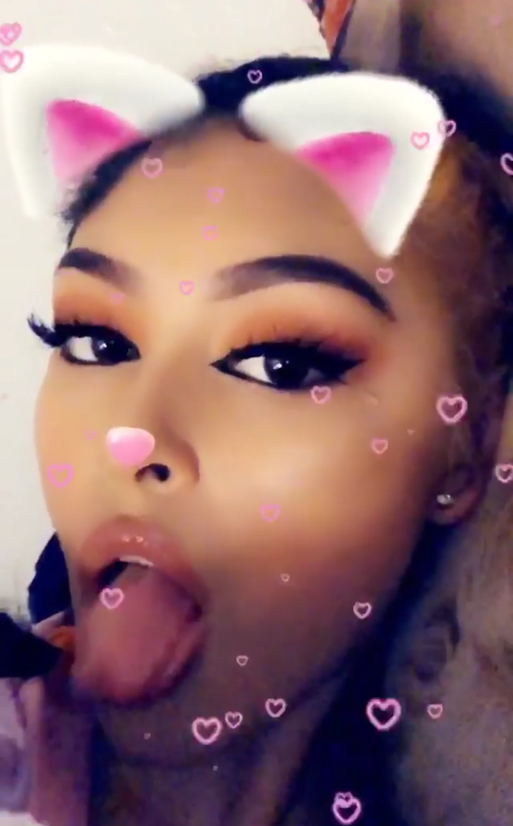 aalyssacakes:  I like to swallow yu kno😍😋  REBLOG if i can give u head tho
