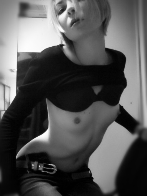 sensual-silk:  I amused at work 👼
