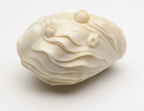 Oyster Shell with Interior Carved as View of Itsukushima ShrineKaigyokusai (Masatsugu) (Japan, 1813-