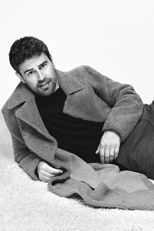 rob-pattinson: THEO JAMES2022 | Isaac Anthony ph. for InStyle