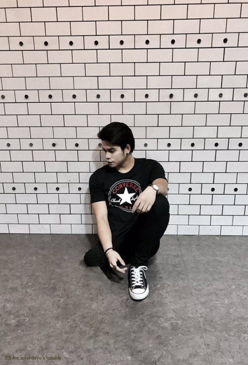 one Converse item is missing. Maybe it is a Converse-crutch?