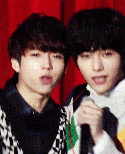 taenggyu:  WooSoo singing sleigh ride (◎｀・ω・´)人(´・ω・｀*) 