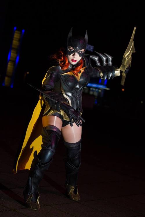 cosplayandgeekstuff:    Cyehra Cosplay (Germany) as Batgirl. Photos:  ©2015-2016 Cyehra Cosplay   