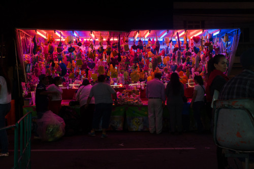 Juegos en la romería de la virgen de Zapopan