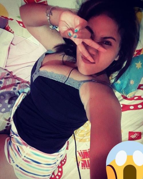 solidsnake369: Big tits batam girl working in sg. Reblog for her naked pictures. wow
