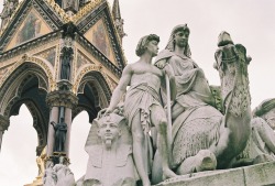 dxfarah: Albert Memorial by Di Farah 