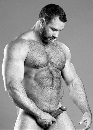 gymbear:  Bo Dixon aka Thom Austin