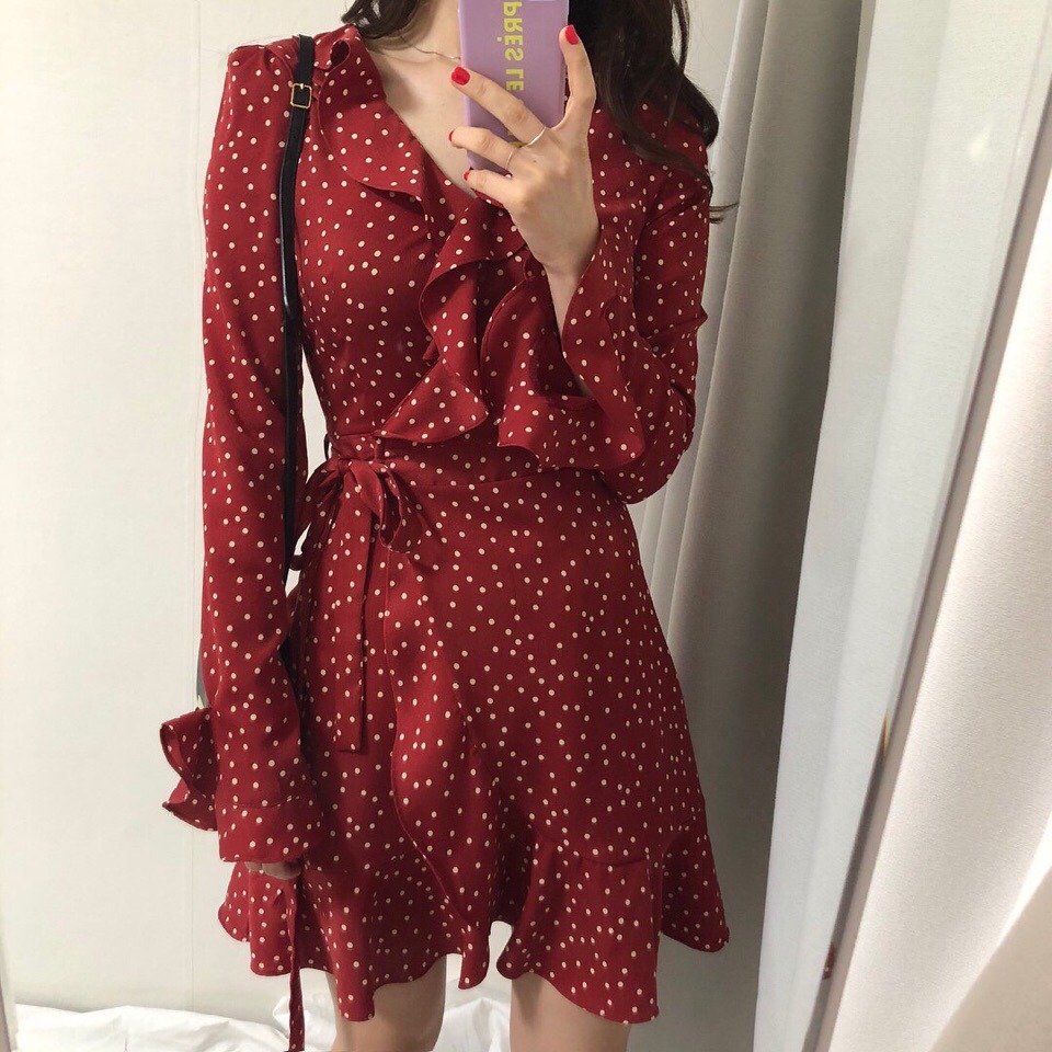 Featured image of post Aesthetic Korean Outfits Dress : These pieces are perhaps the most versatile bottom imaginable and can be dressed up or down.