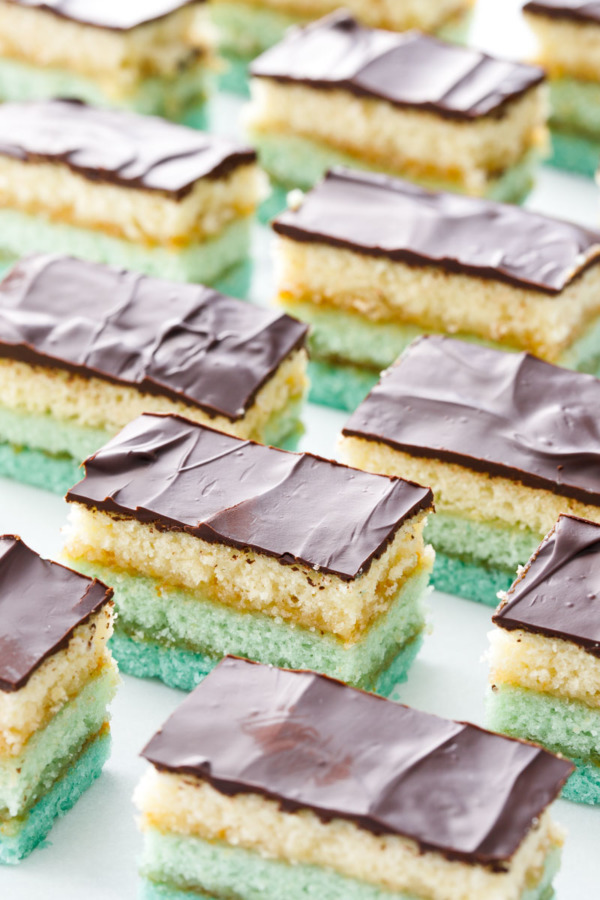 sweetoothgirl:    Italian Ombre Layer Cookies  