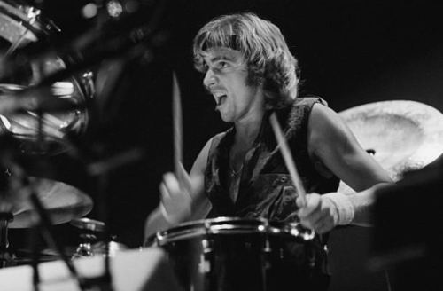 belleeeee: Alan White performing with Yes, at Madison Square Garden, NYC, 1978 | Photo by Michael Pu