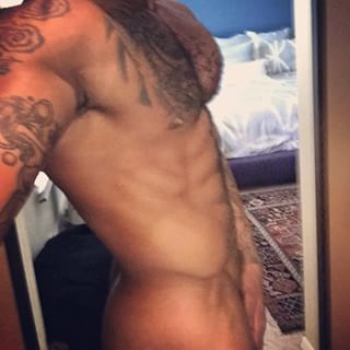 dominicanblackboy:  Sexy tatted hotboy Ivanie Murphy cute muscle tatted ass!😍  Sexy brother  mmm