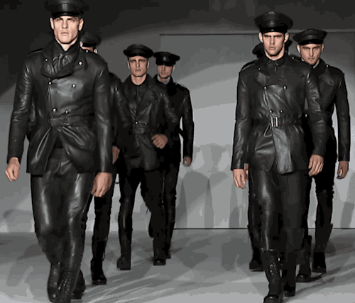 leatherswede:  To all my dear followers: A Happy New Year filled with Men, Leather and Beauty!!! 