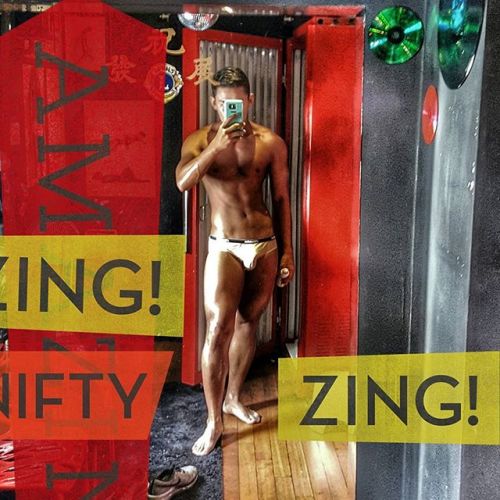 tz526: 有著帥氣面孔的韓國哥哥，巨熊般的身型加上大奶頭和性感的腿毛，你會想怎麼樣呢？ ( Part  7 of 7 ) 