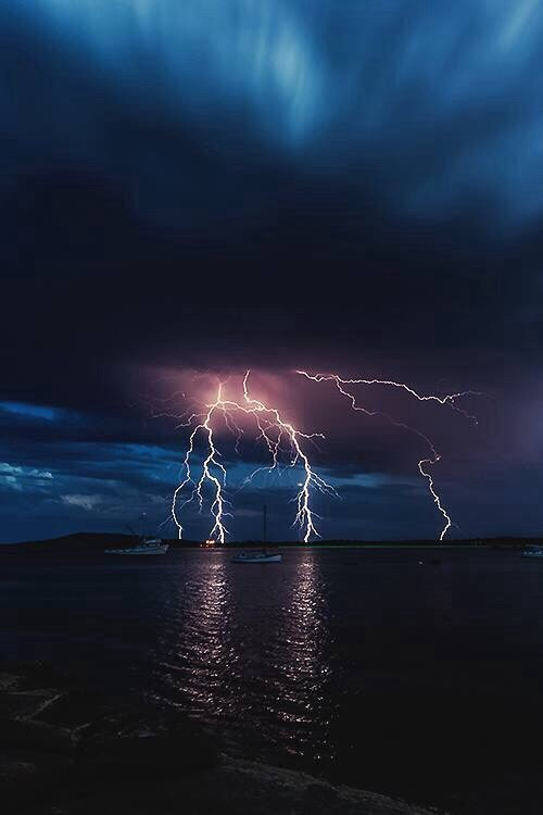 thoseglowingeyes: still thinking of you.