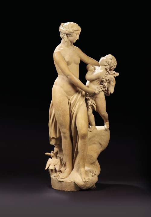 hildegardavon:Maner Agustin Pajou, 1730-1809Venus and Cupid, late 19th Century, terracotta, 79 cmPri