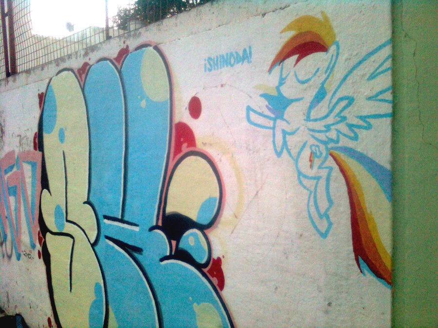 epicbroniestime:  Rainbow Dash Graffiti by *ShinodaGE