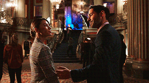 falllingthroughspace: Deckerstar → season 5A