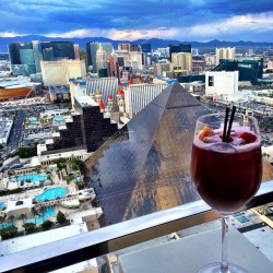 meanwhileinvegas:  “The problem with the world is that everyone is a few drinks behind” -Humphrey Bogart #canddigoestravel by canddi1014 http://ift.tt/1FynoJe