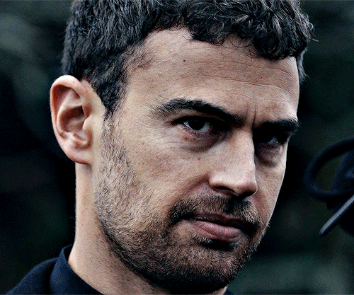 Theo James In The Gentlemen (2024) Dir. Guy Ritchie