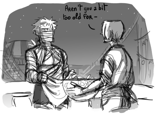 askcaptaintashigi:  Everyone puts on costumes (mostly awkwardly made by themselves because Nami won’t let them buy actual ones) and spend the night doing bullshit and pulling pranks and telling creepy stories. They all start the festivities by going