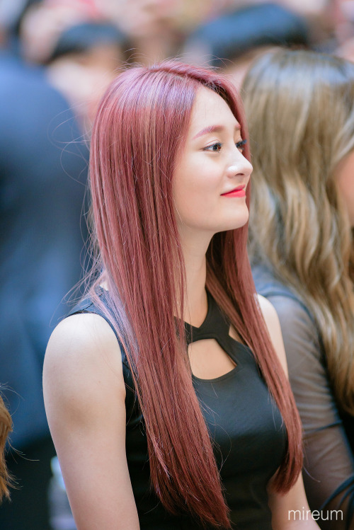 pledisgirls-pinky:160813 IOI Pinkyat Fansigning Event in Bundang© mireumdo not edit, crop, or remove