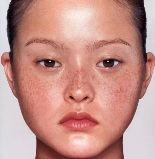 the-real-eye-to-see: Beautiful women of color with freckles! weaknesses~ <3