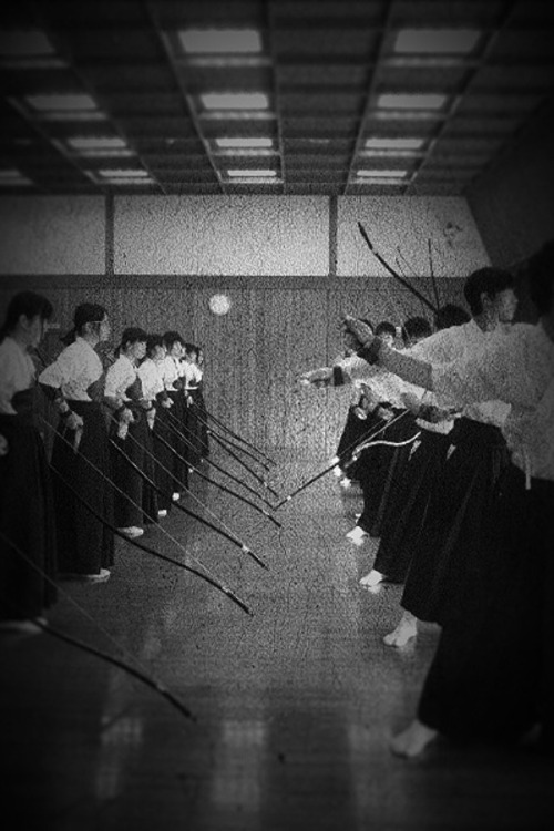 Kyudo Traditional military art Player population is 130000 in Japan takanabe-kyudo.jimdo.com/