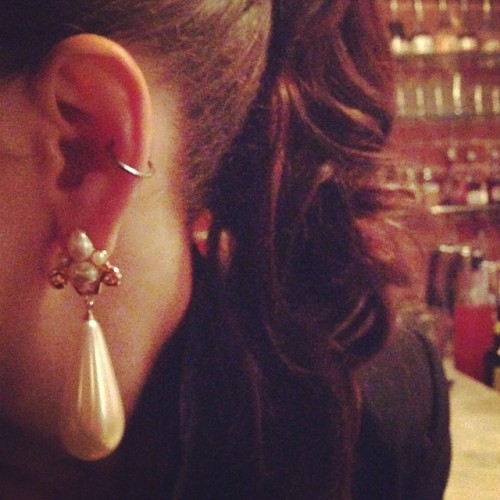 #vintage #pearl #earrings #new #piercing #conch #accessories #nyfw photo credit @sevillemichelle #ladiesnight #floss