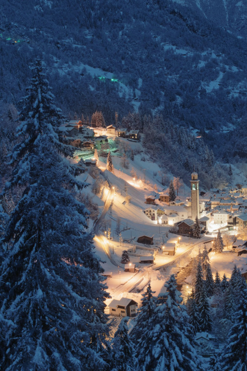 Porn Pics mstrkrftz:  Night On Alps by Lorenzo Manni