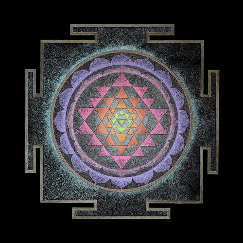 (via Sri Yantra Painting by Keiko Katsuta)