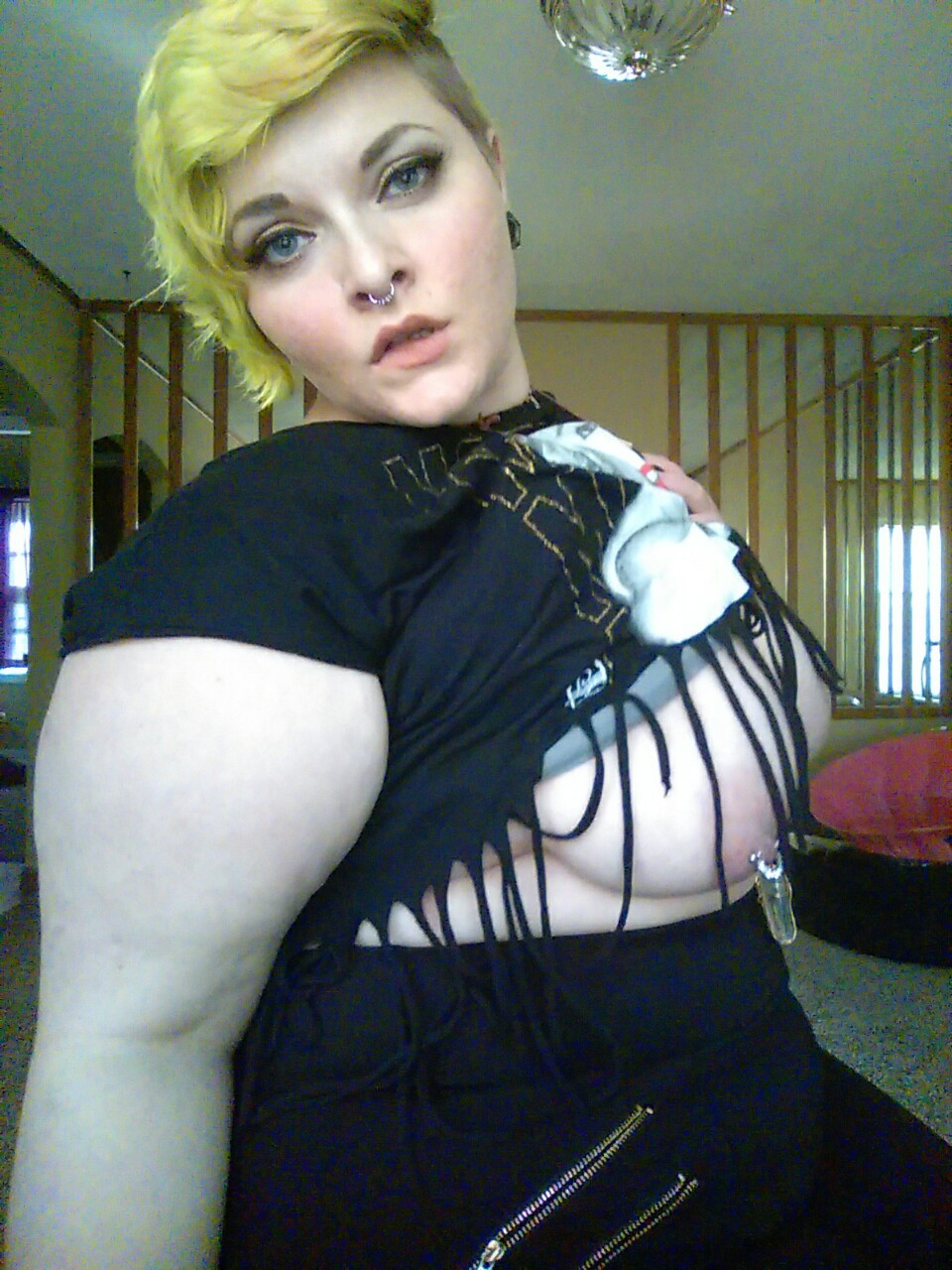 rollsofdestiny:  I can be cute(ish) sometimes  😳
