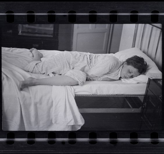 hauntedbystorytelling:    Robert Capa :: Gerda Taro sleeping, Paris, 1935-36 / International