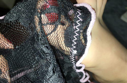 cervin-photo:  高清丝袜 美腿诱惑 原味内内 【亲的转发，是我进步的动力】sexvip.lofter.com/   pantyhose tights collan