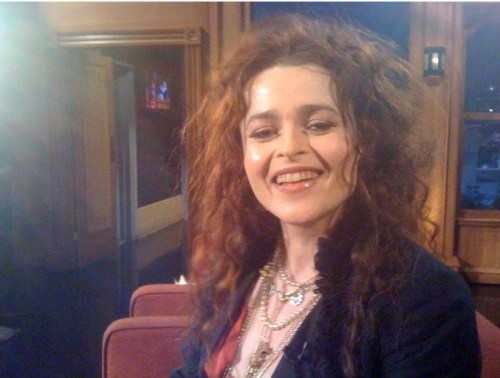 Craig : Here I’ll tell you what I was doing, are you on the tweety?Helena : I don’t tweet or twit?Cr