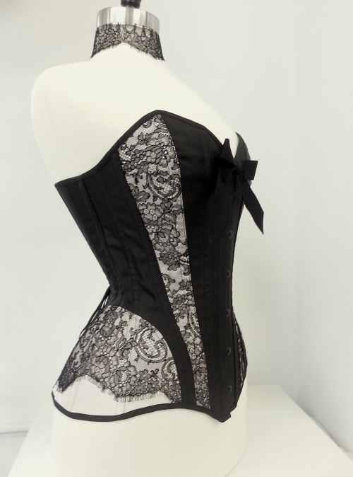 angelafriedman:The Clair de Lune corset from Angela Friedman’s Palais Collection.  Available for pur