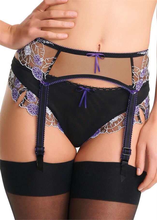 #panties #stockings #gap #garter belt #lace #black