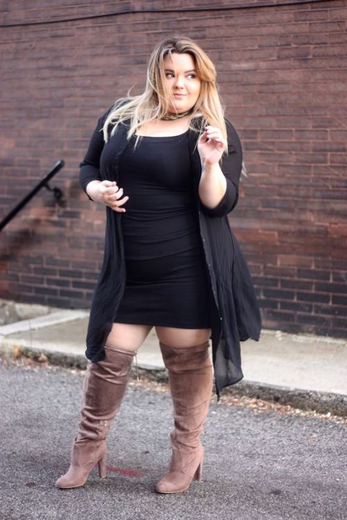 beautiful-real-women:  wide calf thigh high boots, where to find wide calf boots, plus size fashion blogger, natalie craig, chicago blogger, chicago, midwest blogger, lifestyle blogger, fashion, what fat girls wear, curvy, thigh high suede boots, fashion