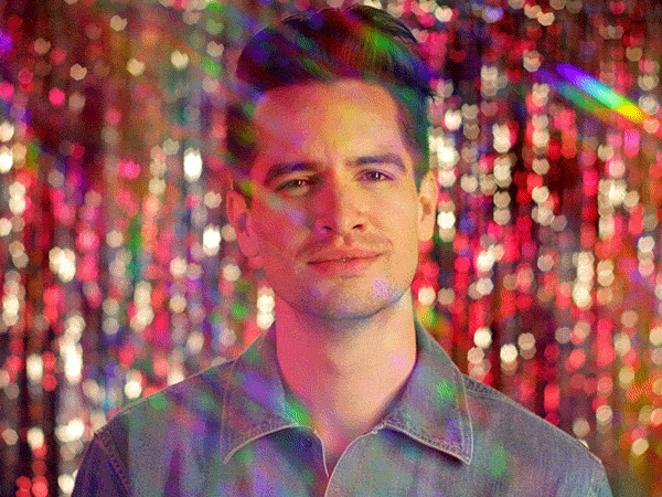 brendonuriesource:  Brendon’s new gifs by GiphyPop.  