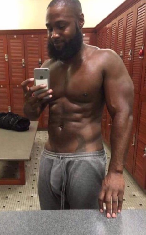thickumsandthangs21:Gym Selfie!