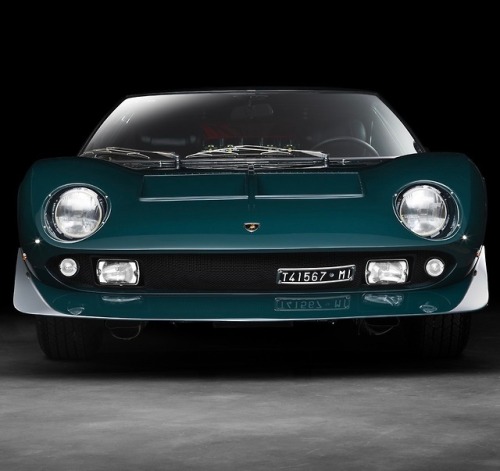 utwo: Lamborghini Miura P400S © kidstone SA Love this car!