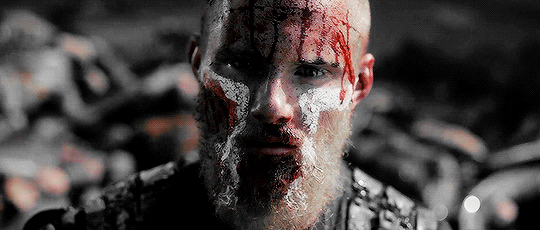 vikingshistory:  I want to take Kattegat back from Ivar. I’m going to kill him.