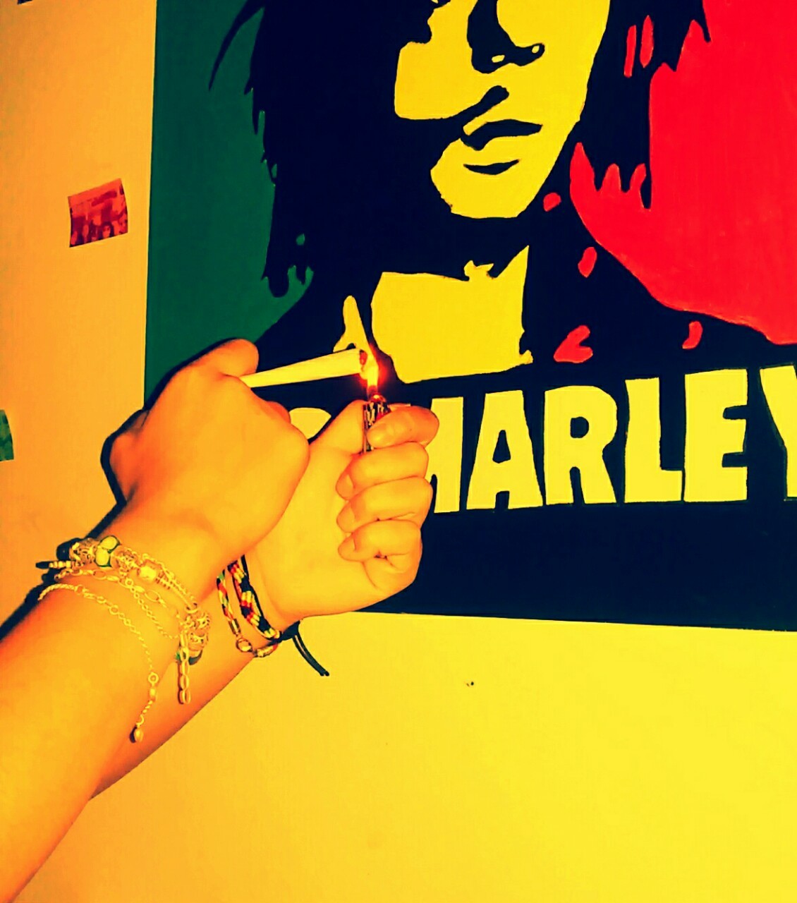 drugsruleeverythingaroundme:  itriedsofuckinghard:  Oh bob  Yeah ✌❤