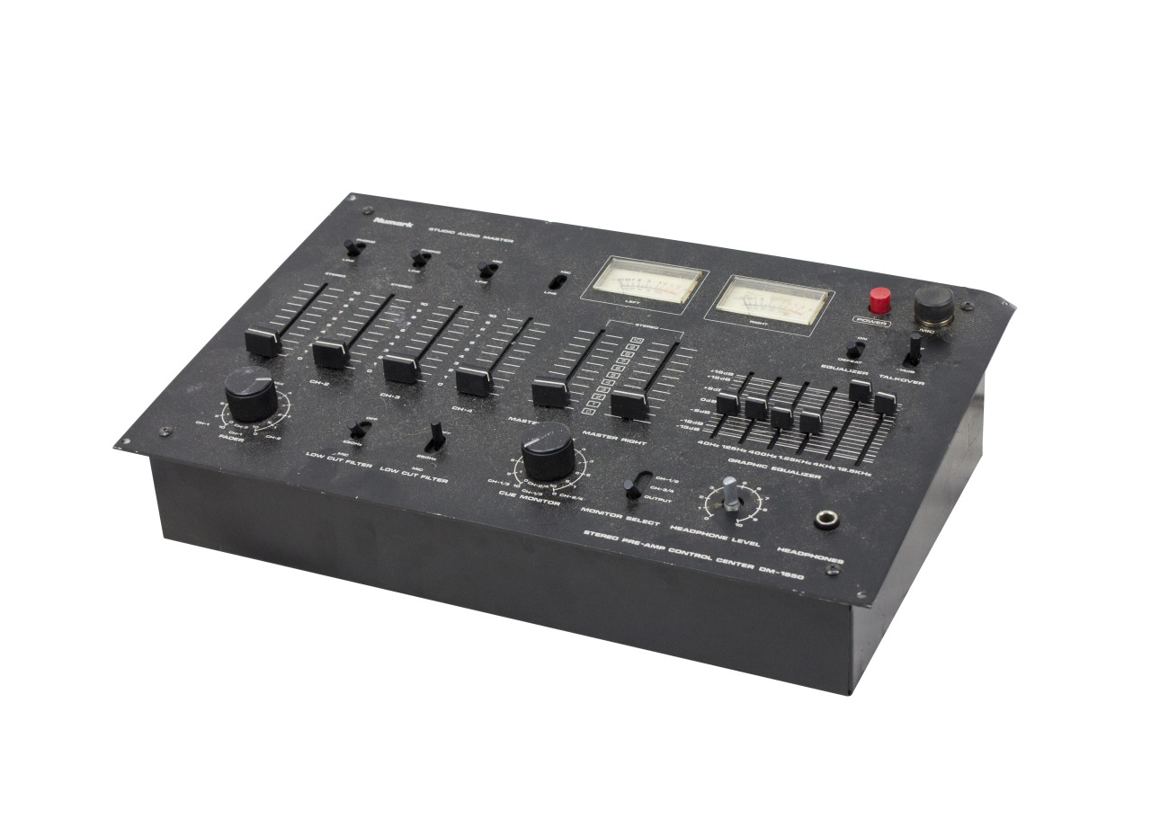 Numark DM 1180 DJミキサー ベスタクス