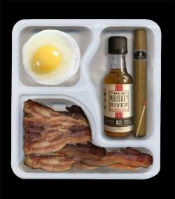 funnyandhilarious:  Lunchables for adults?Funny