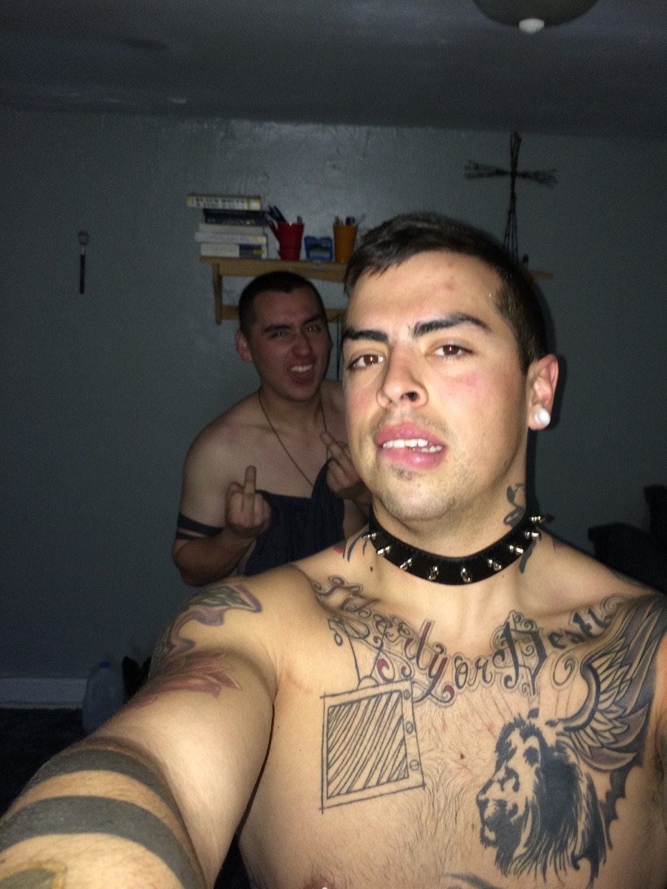 nirad:Babe bought me a collar! &lt;3