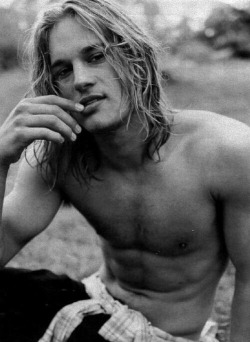 Travis Fimmel