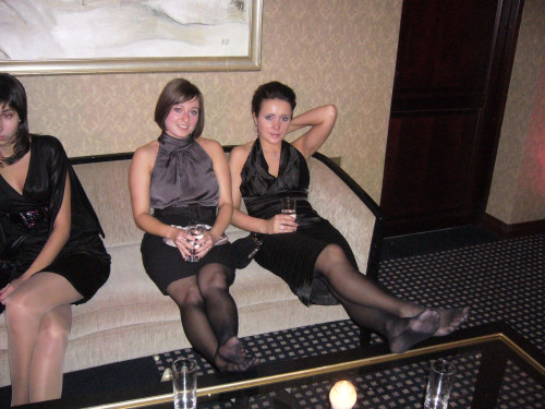 nylonfap:  ♥ pantyhose ♥ tights ♥ nylons ♥ Strumpfhose ♥ collants ♥ medias ♥ collant ♥ hulahopke ♥ meia-calça ♥ колготки ♥ パンスト☆☆☆ Feet & Socks ⇒ http://feetandsox.tumblr.com/ ☆☆☆☆☆☆ If you