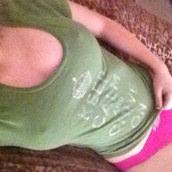 amyj329:  My #kcco shirt is worn down and I can no longer properly wear it in public. But my bed time is always Chiving. #chiveon #thechive 